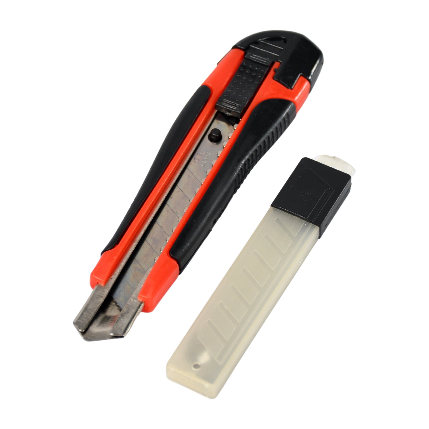 7532 Heavy Duty 18 mm Cutter Knife Set With Rubbered Handle With Extra Blades Best Use For Office and Home use DeoDap 7532 Heavy Duty 18 mm Cutter Knife Set With Rubbered Handle With Extra Blades Best Use For Office and Home use DeoDap
